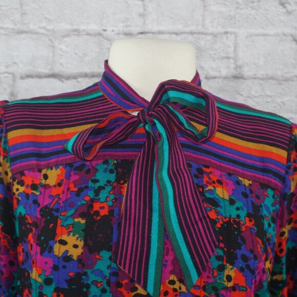 Vintage 80s Rainbow Print Dress - Picture 3 of 11